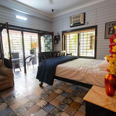 J'S Nest Hotel โกลกาตา ภายนอก รูปภาพ