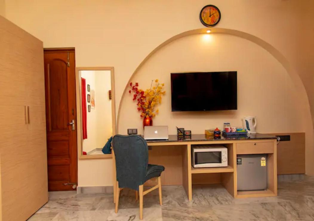 J'S Nest Hotel โกลกาตา ภายนอก รูปภาพ