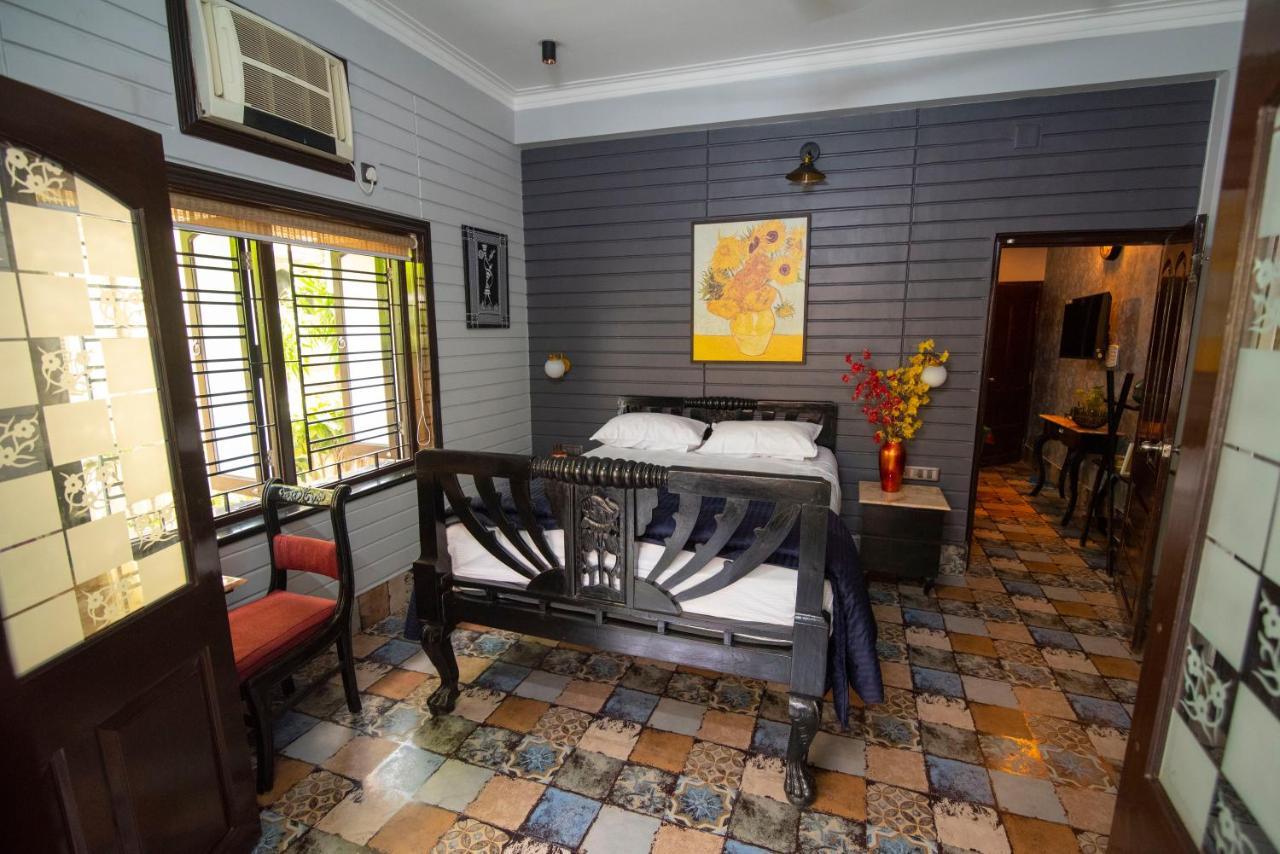 J'S Nest Hotel โกลกาตา ภายนอก รูปภาพ
