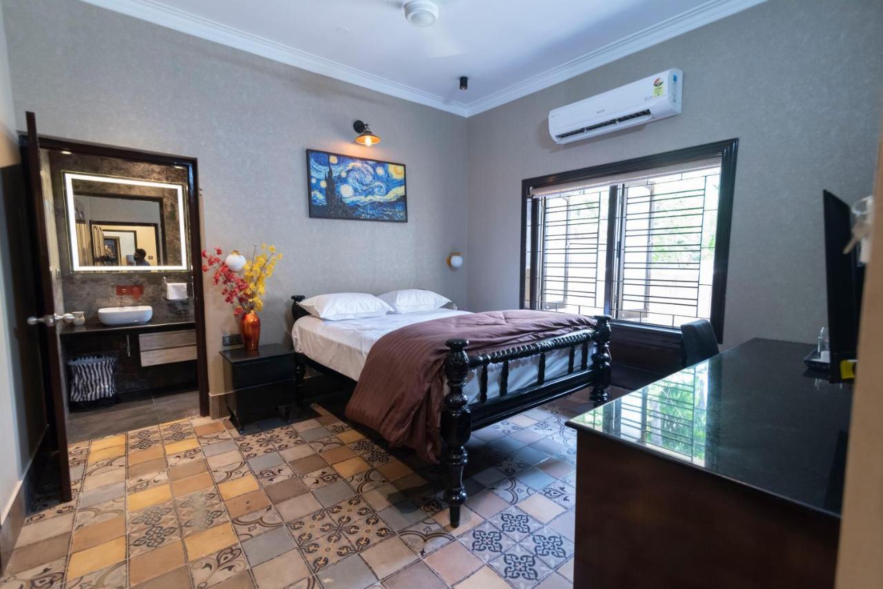 J'S Nest Hotel โกลกาตา ภายนอก รูปภาพ