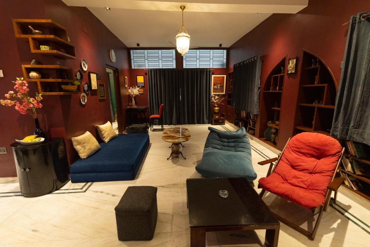 J'S Nest Hotel โกลกาตา ภายนอก รูปภาพ