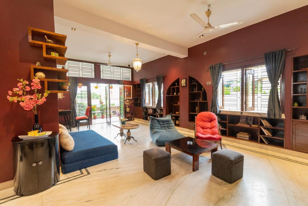 J'S Nest Hotel โกลกาตา ภายนอก รูปภาพ